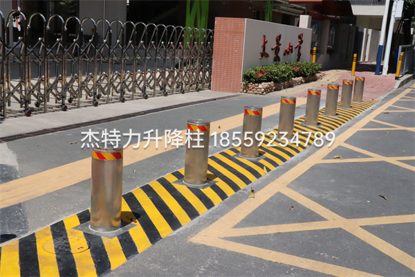 杰特力-校门口阻车防撞柱