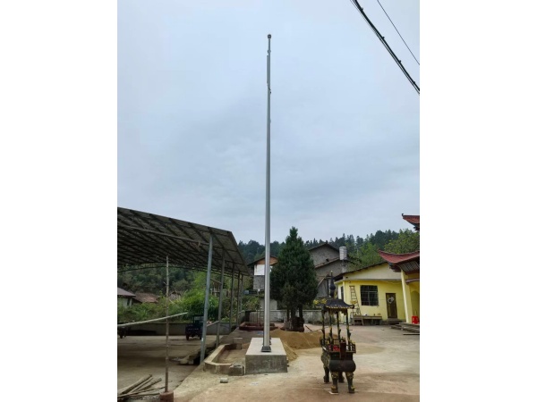 手动旗杆13米一根，12米两根，抚州市宜黄县秀源村汉帝庙