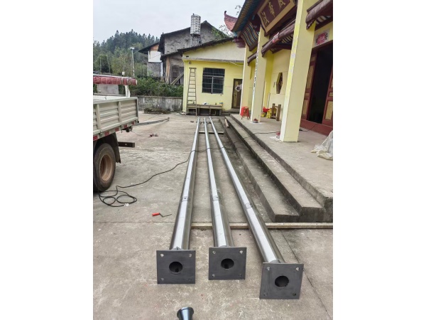 手动旗杆13米一根，12米两根，抚州市宜黄县秀源村汉帝庙