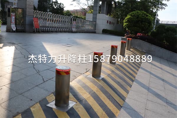 杰特力-中学校门口防撞升降柱